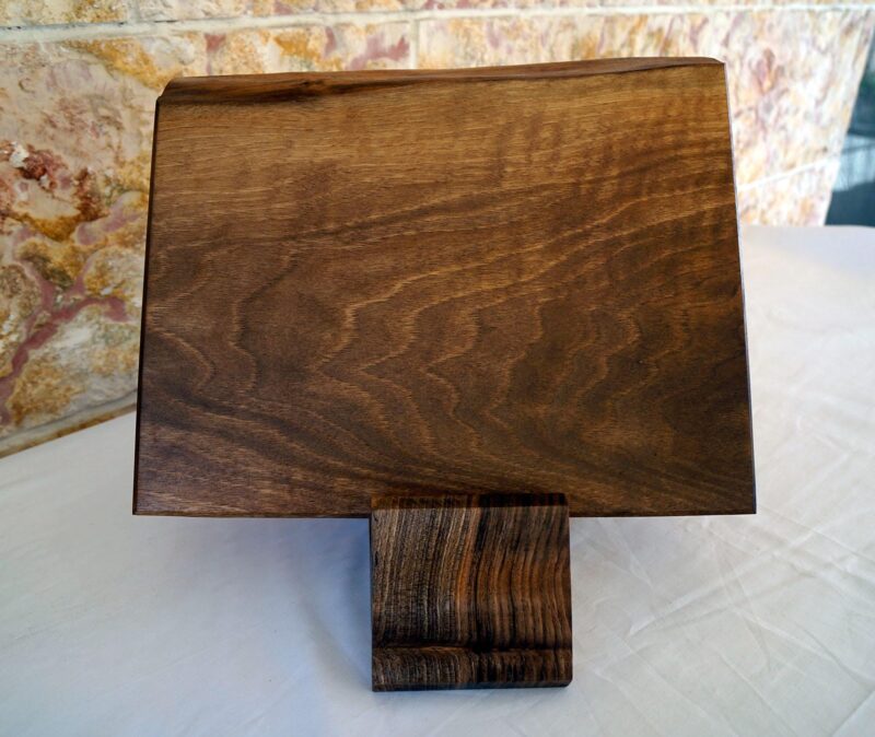il_fullxfull.6743616139_skze.jpg Handmade Walnut Cutting Board: Live Edge Grain Chopping Board